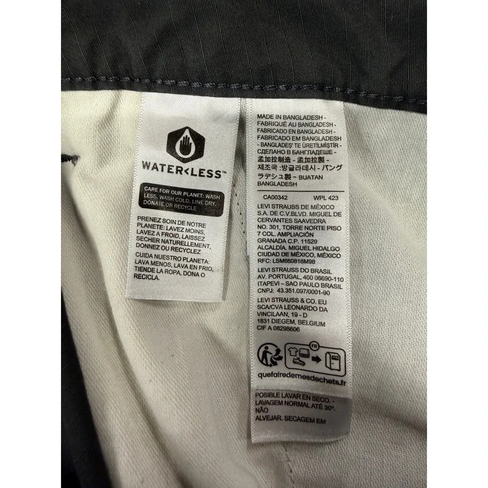 Levis Mens 40x9 Cargo Shorts Charcoal Grey WaterLess Cotton Twill (CC9)